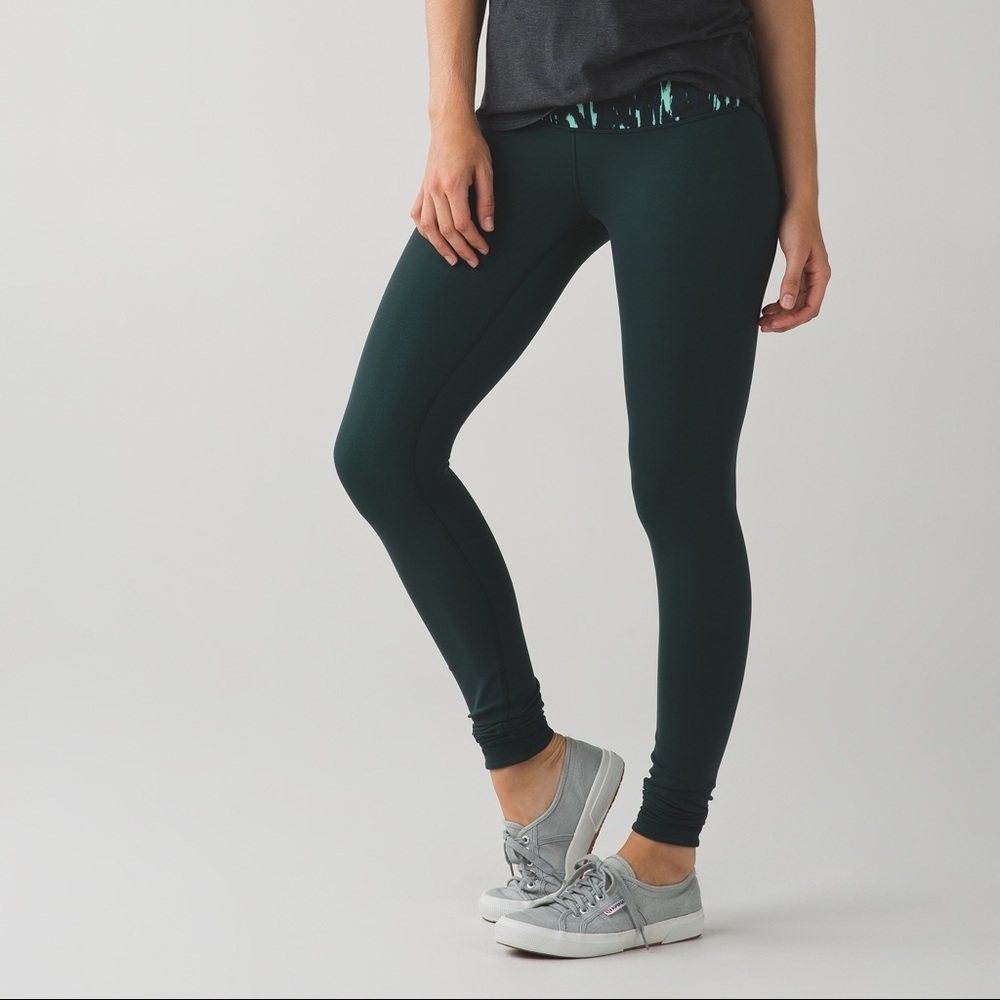 reversible green lululemon leggings - size 4